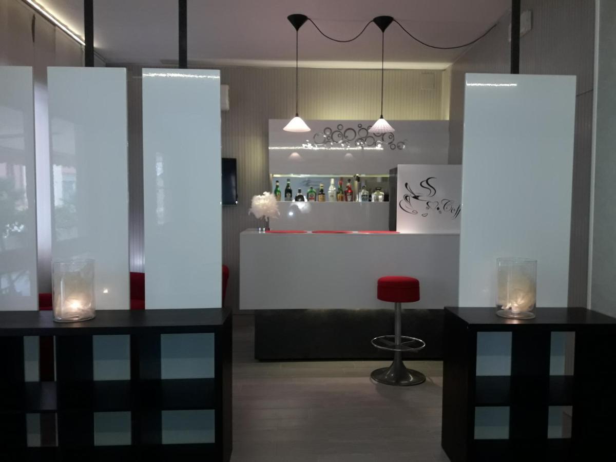 Hotel Condor-New 2024-Con Piscina ริชโชเน ภายนอก รูปภาพ